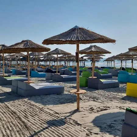 Apartamente De Vacanta - Plaja Oneiro Mamaia Nord